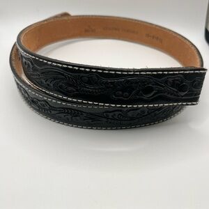 Black Embossed Genuine Leather Belt Waist 28/30 Child’s Large No Buckle Included